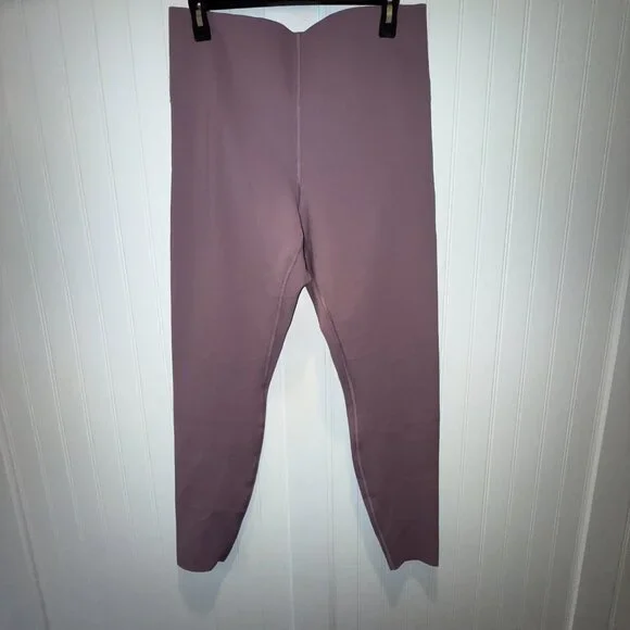 NWT Lululemon Glow Up Super-High-Rise *Tight 28" Lavender Lux Size 14 - Picture 3 of 5